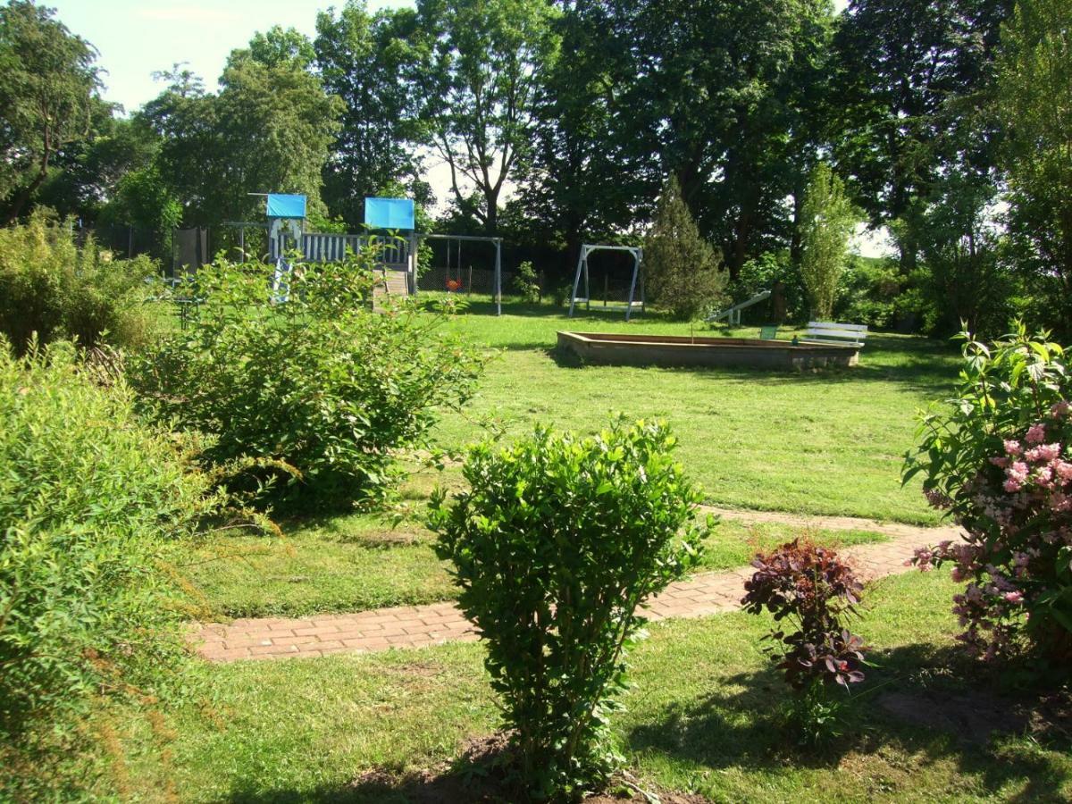 Holzblockhaus Alswinn Saal Exterior foto